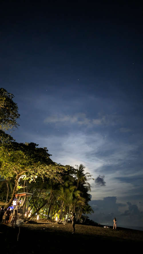 Moon rise at Playa Hermosa